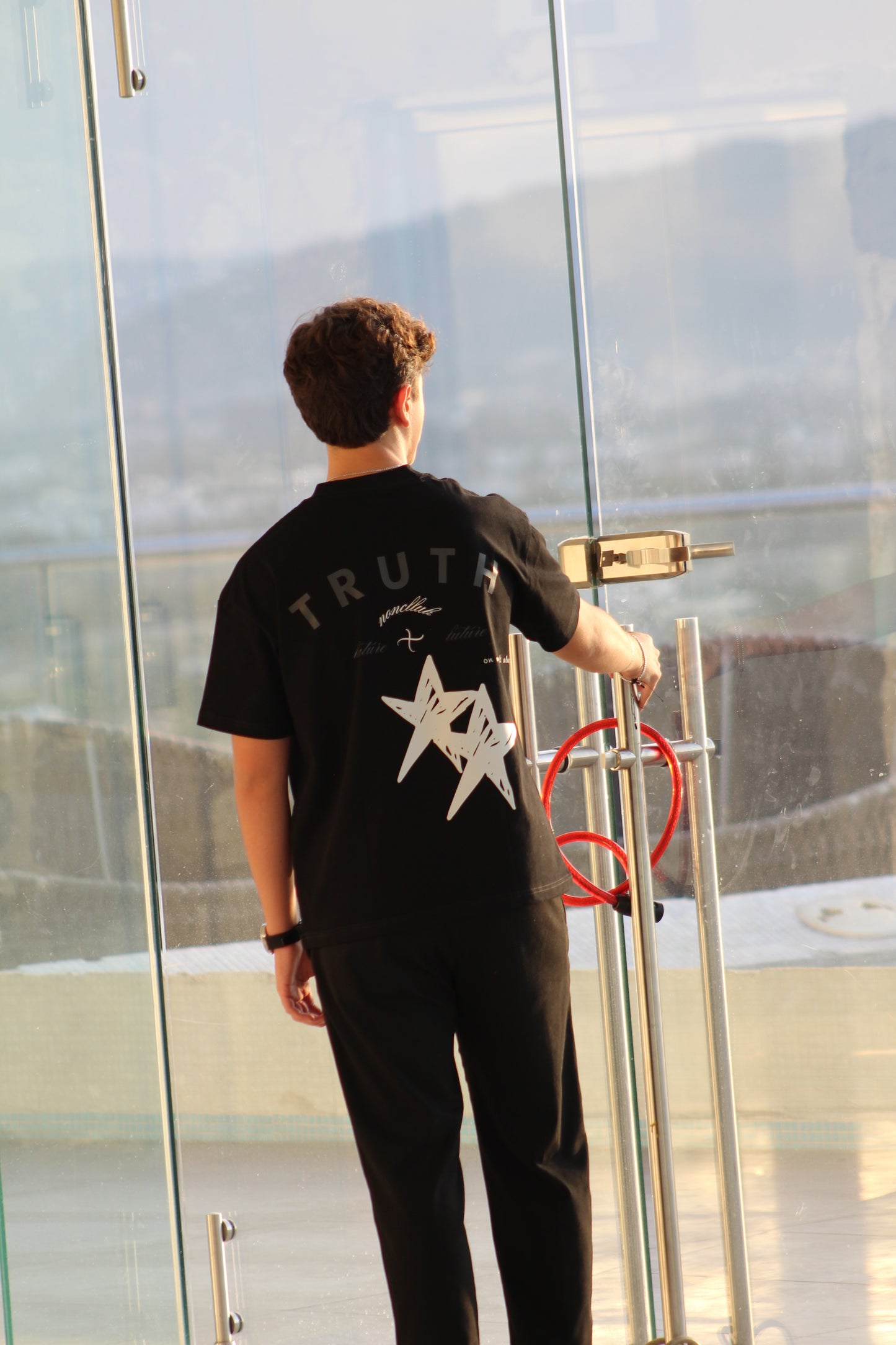 Broken TRUTH t-shirt Black